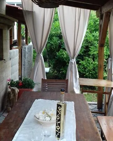 Mia * Kastela