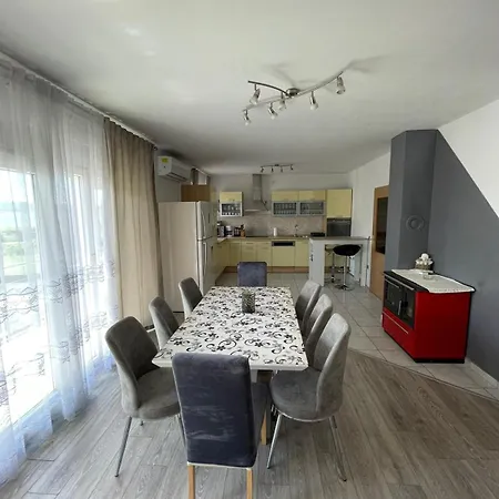 Mia Apartment