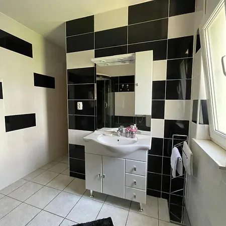 Mia Apartment *